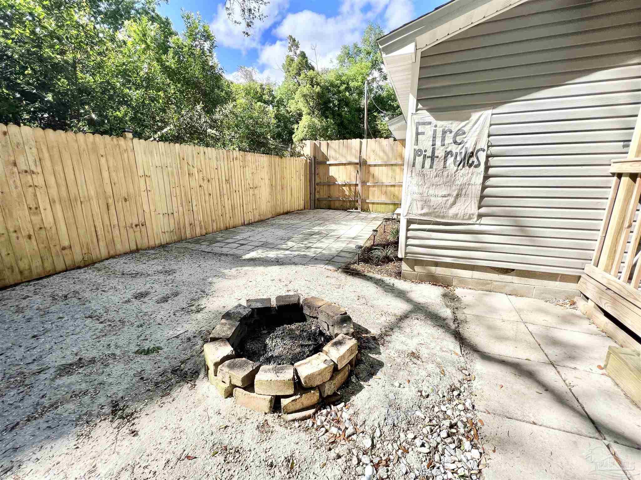 740 Gordon Ave