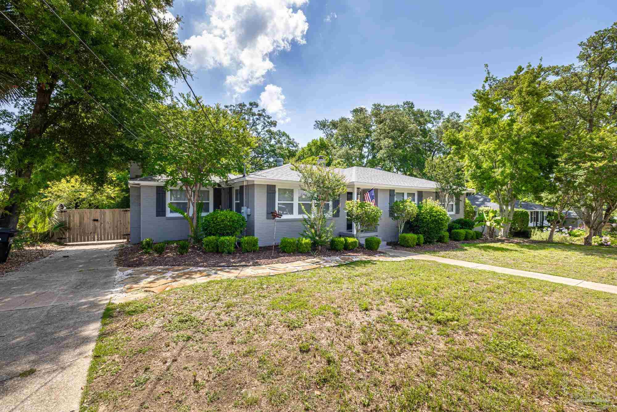 2626 Whaley Ave