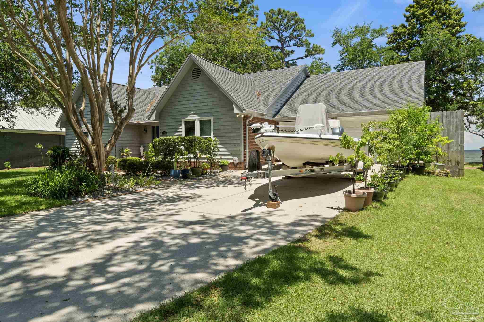 2734 Sunrunner Ln