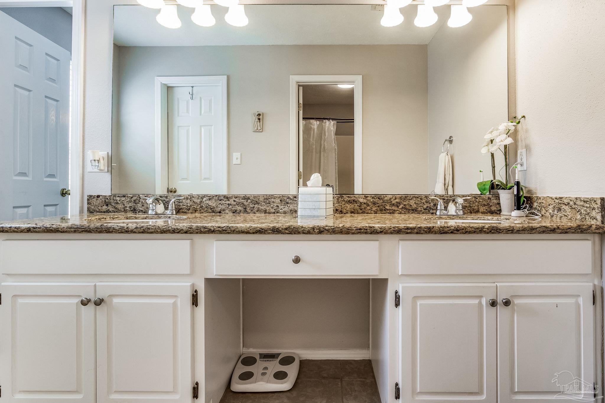 105 Mirabelle Cir