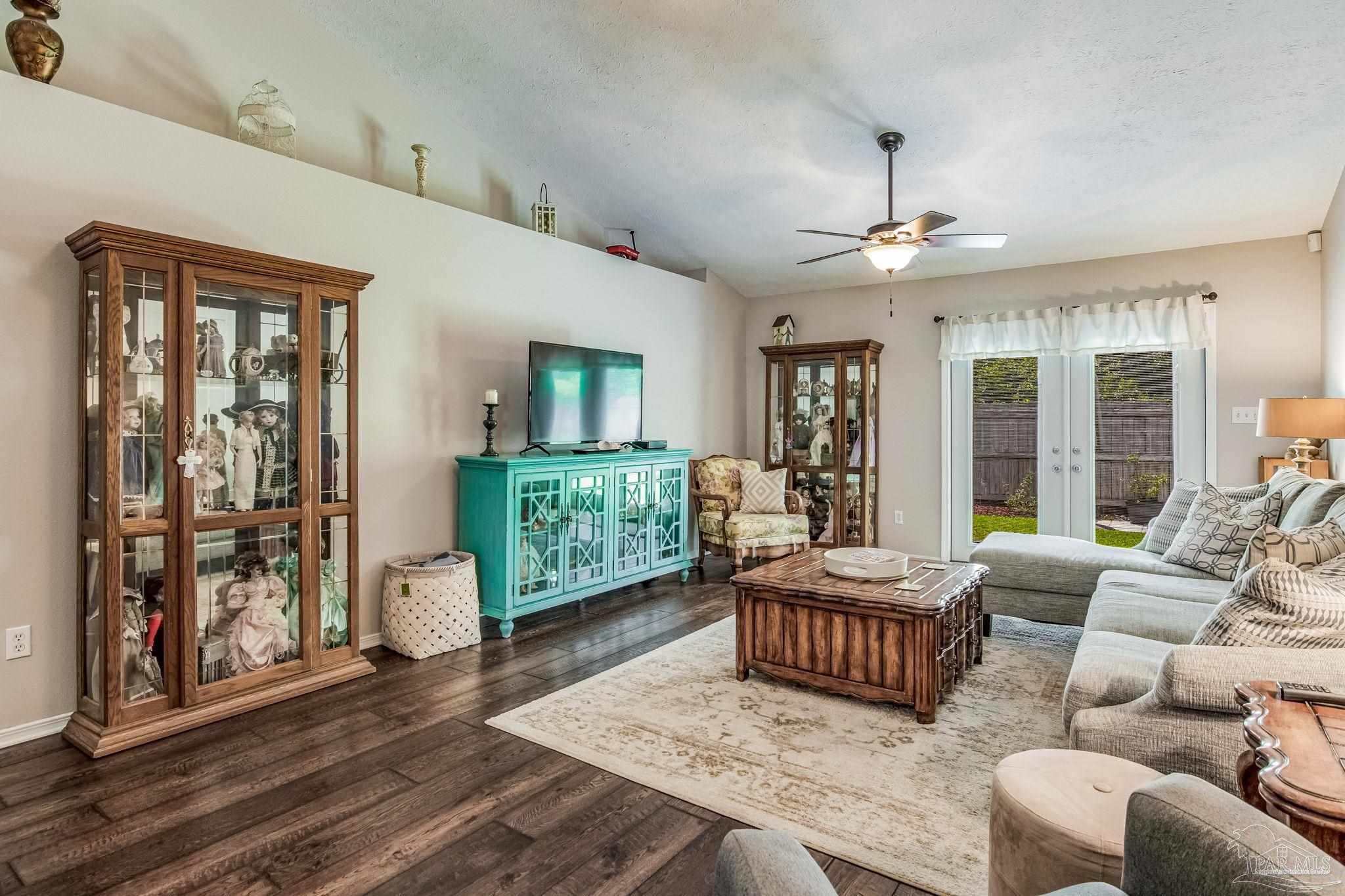 105 Mirabelle Cir