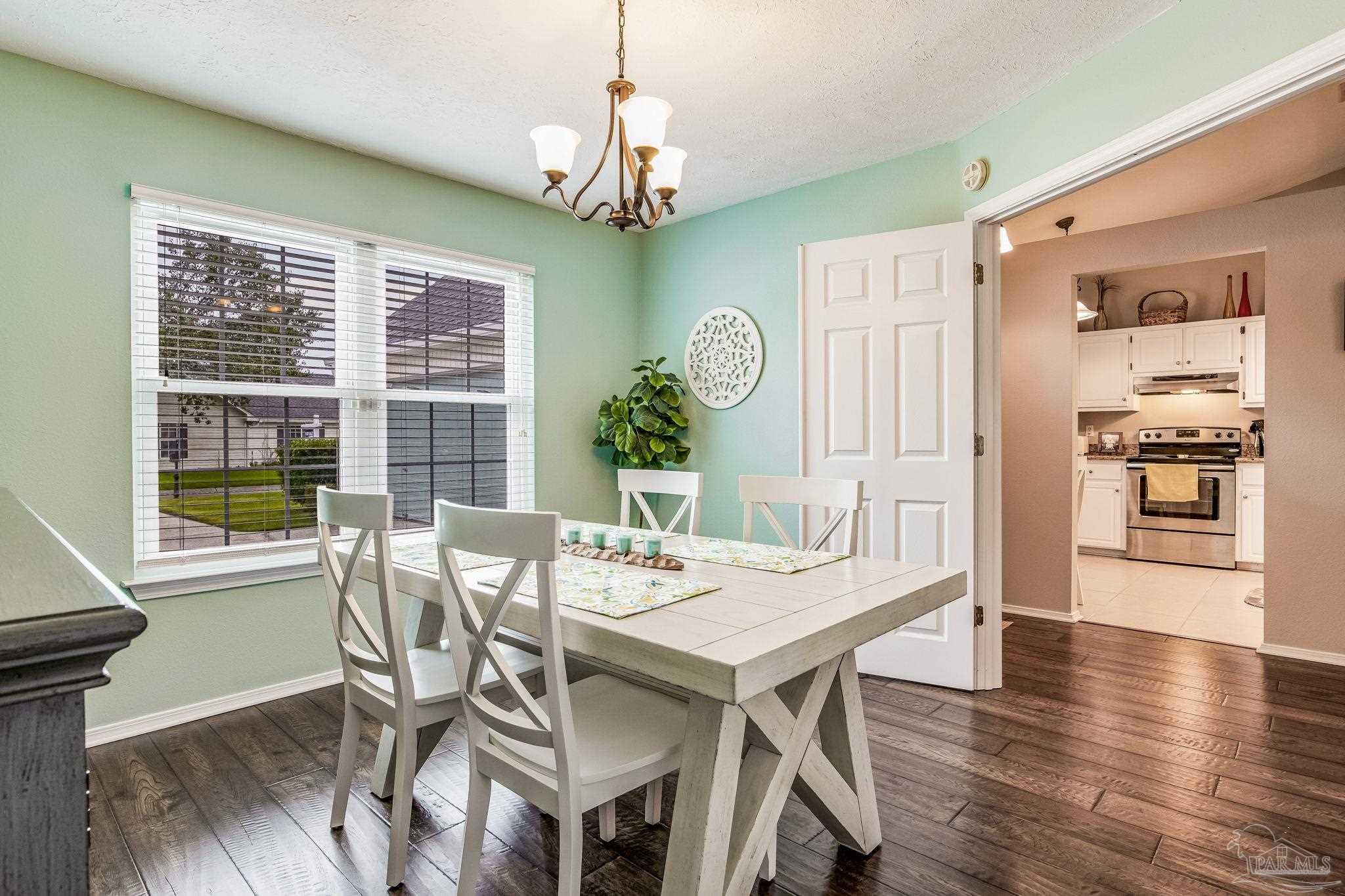 105 Mirabelle Cir
