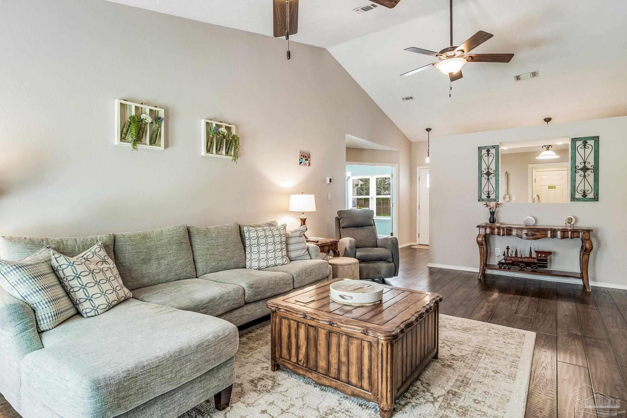 105 Mirabelle Cir