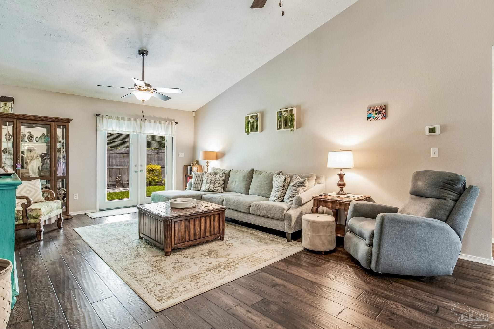 105 Mirabelle Cir