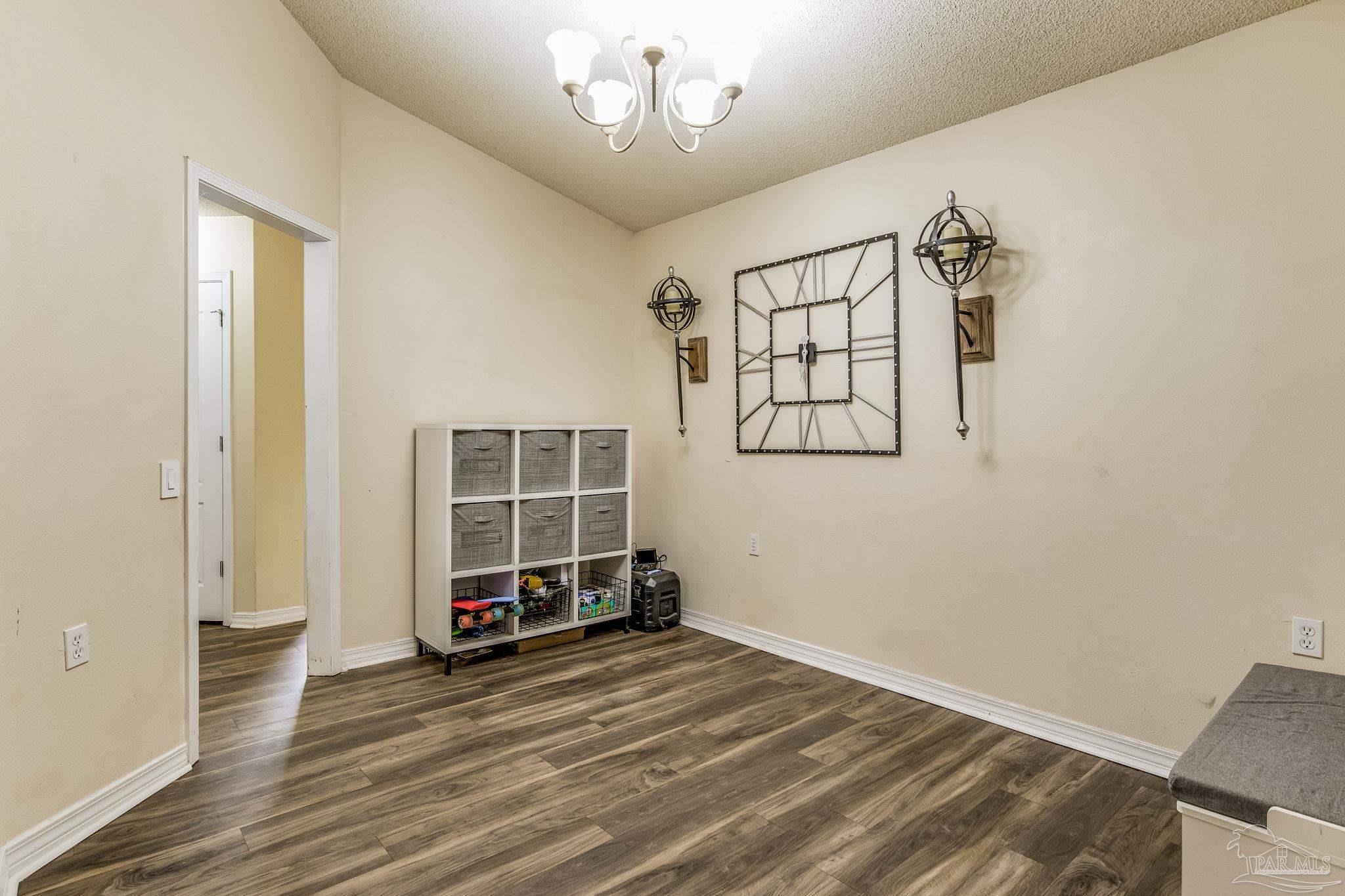 1049 Brownfield Rd
