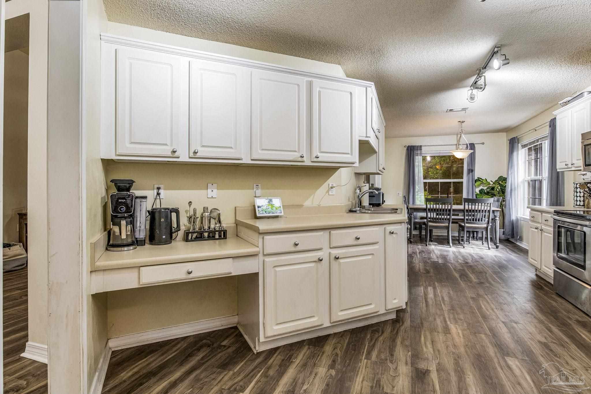 1049 Brownfield Rd