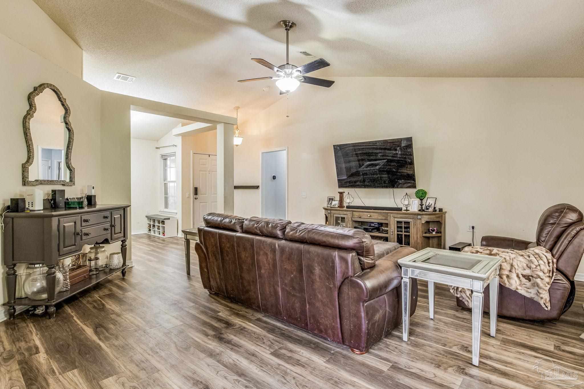 1049 Brownfield Rd