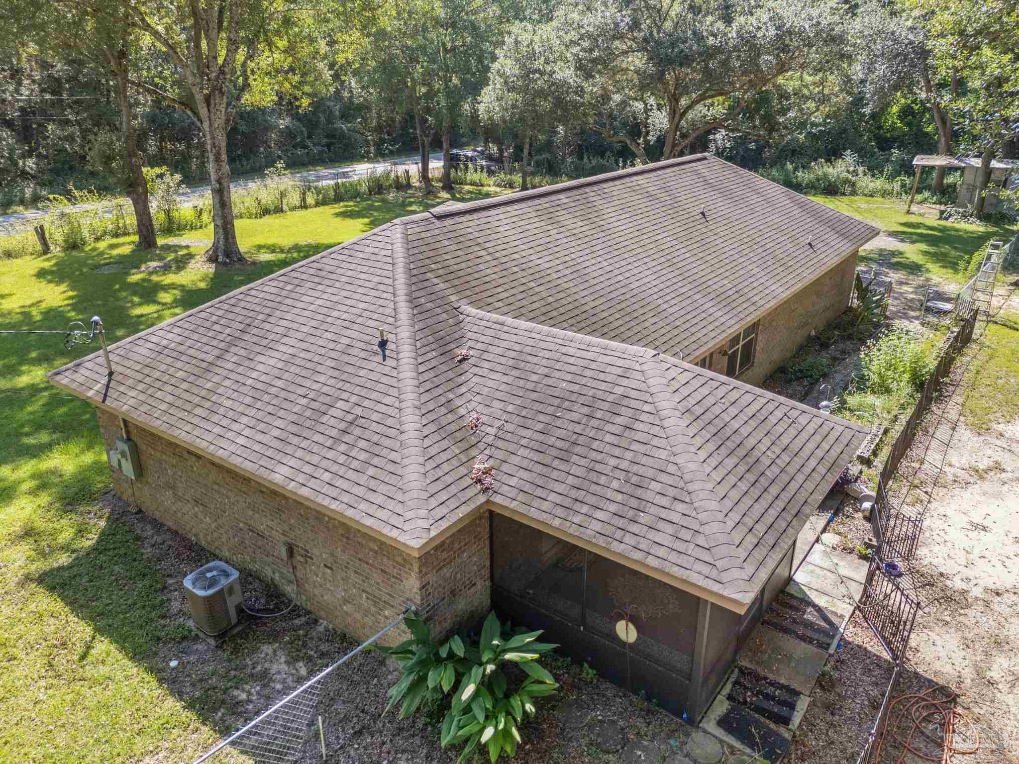 5490 Bellview Ave