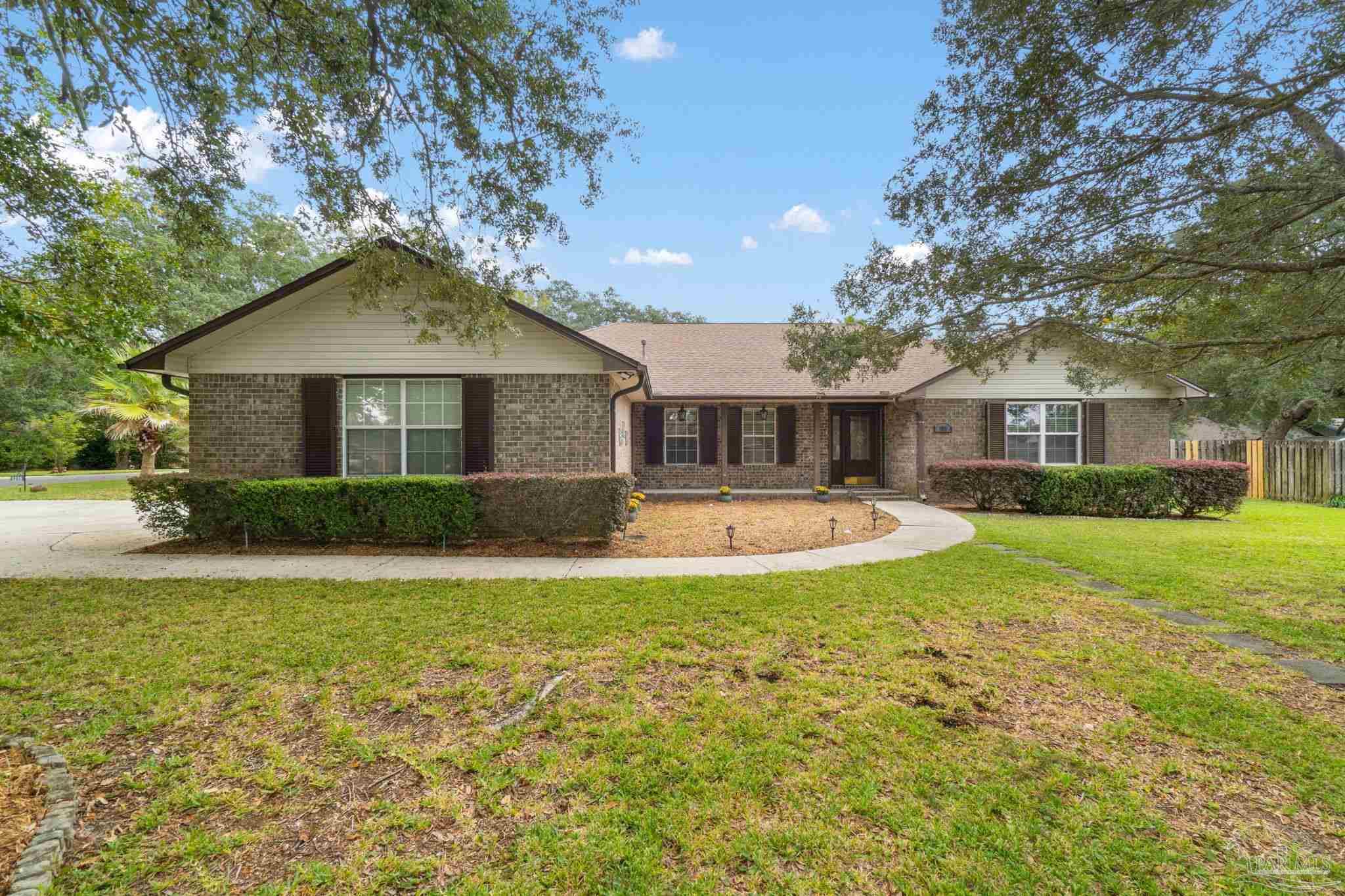 1218 Brad Thomas Dr