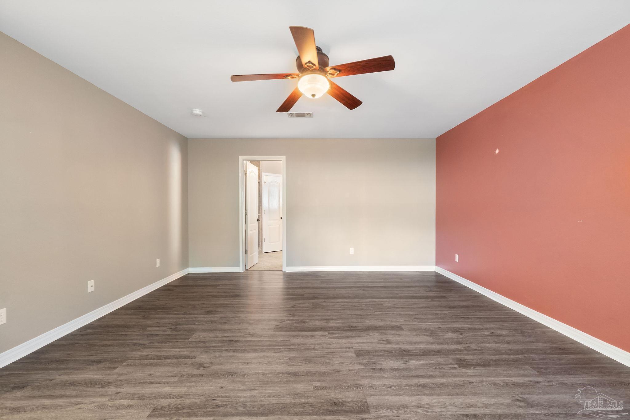 1218 Brad Thomas Dr