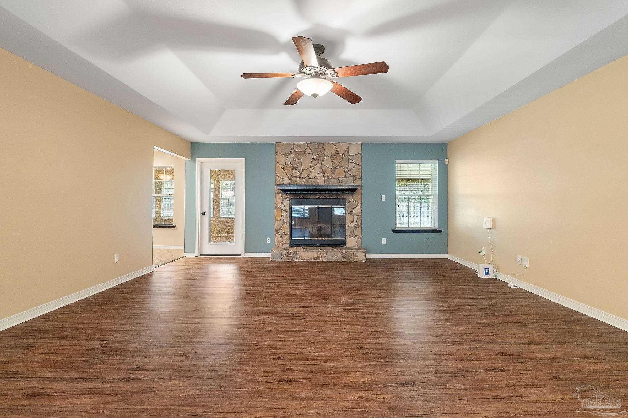 1218 Brad Thomas Dr