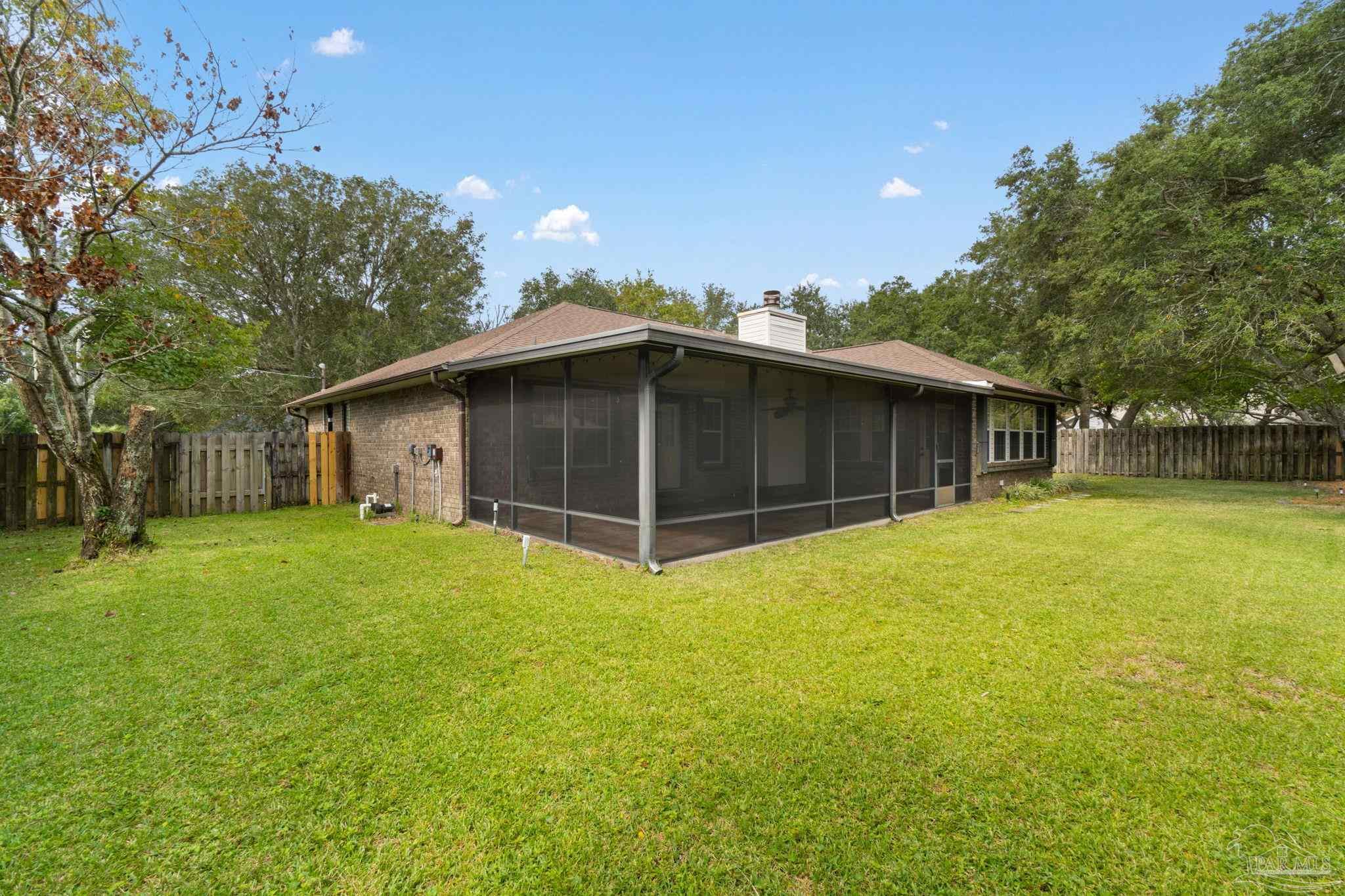 1218 Brad Thomas Dr