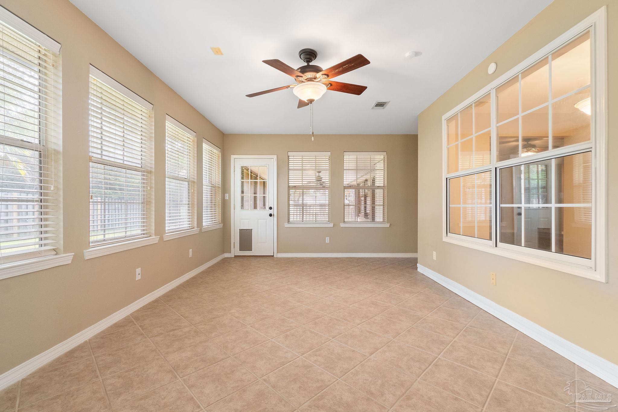 1218 Brad Thomas Dr