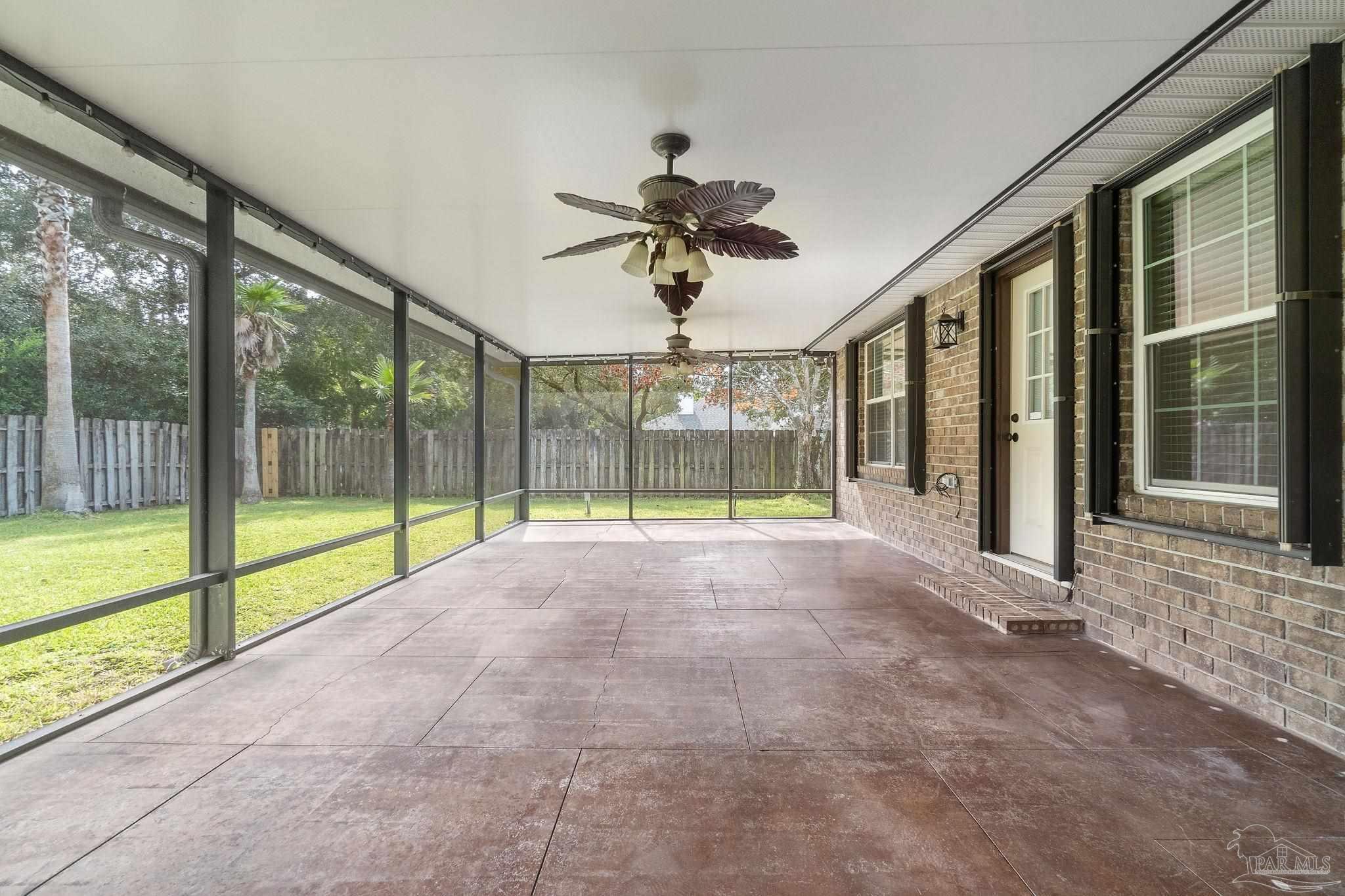 1218 Brad Thomas Dr