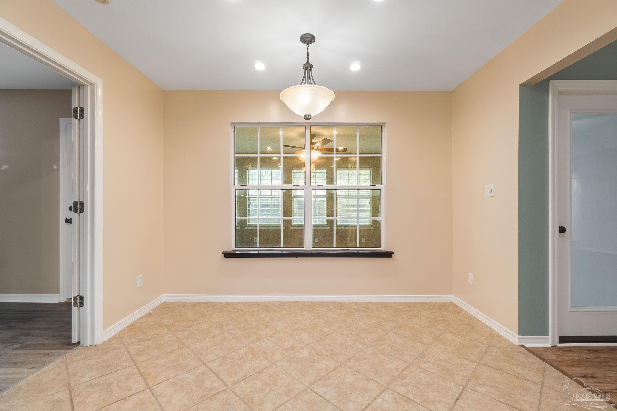 1218 Brad Thomas Dr