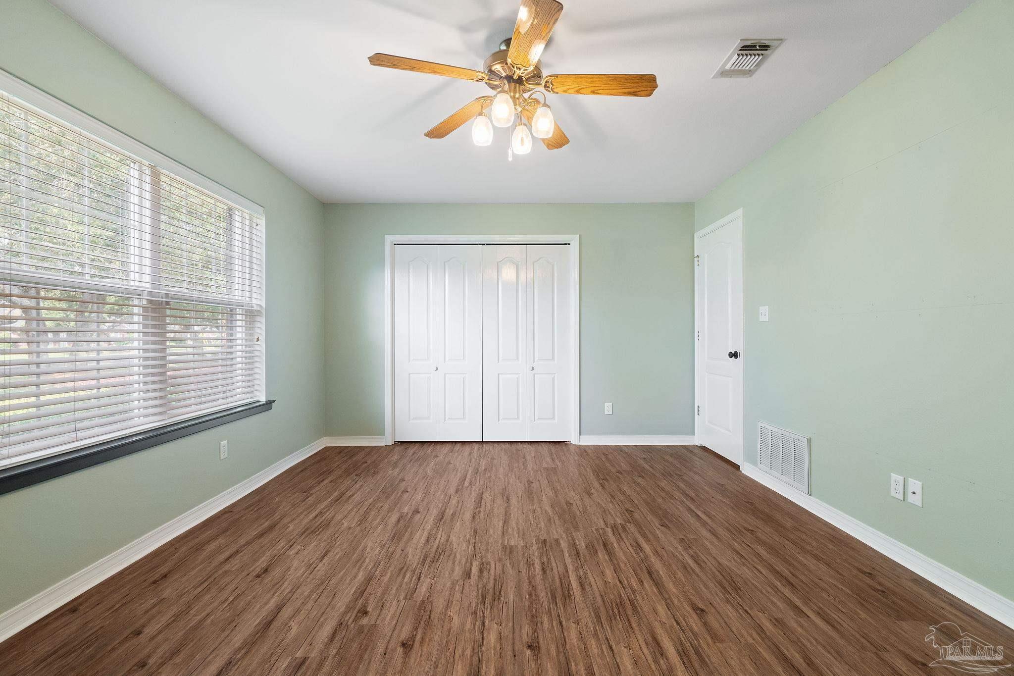 1218 Brad Thomas Dr