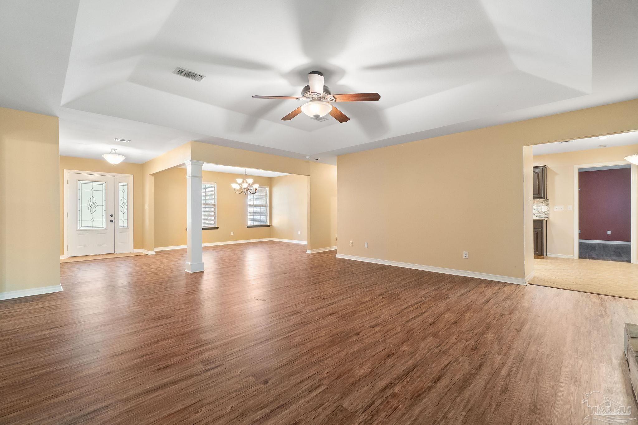 1218 Brad Thomas Dr