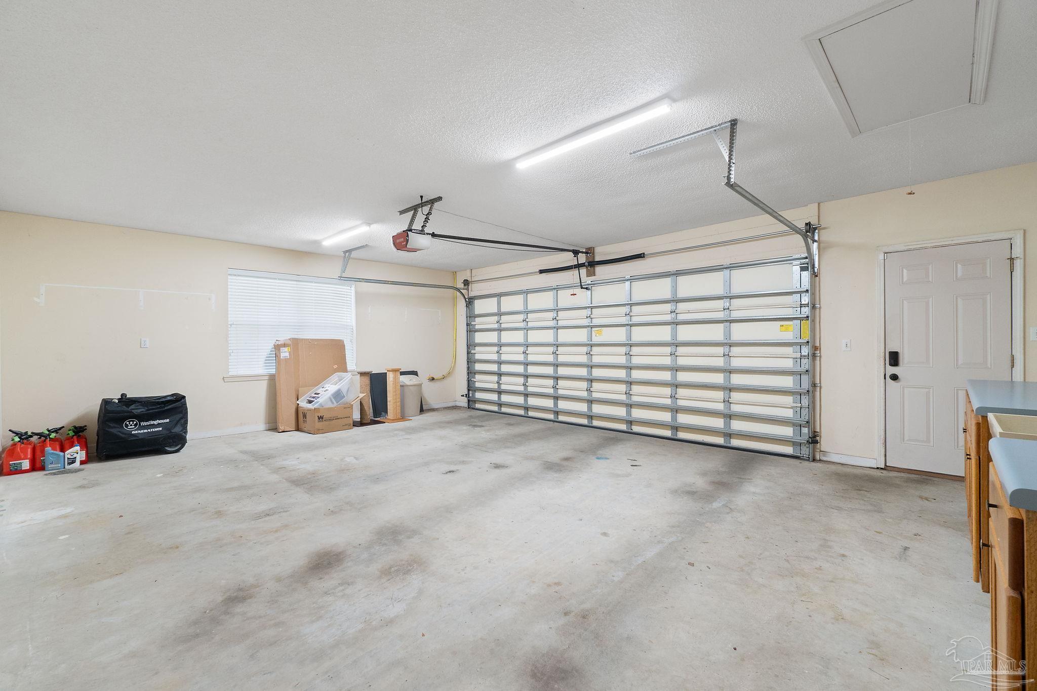 1218 Brad Thomas Dr