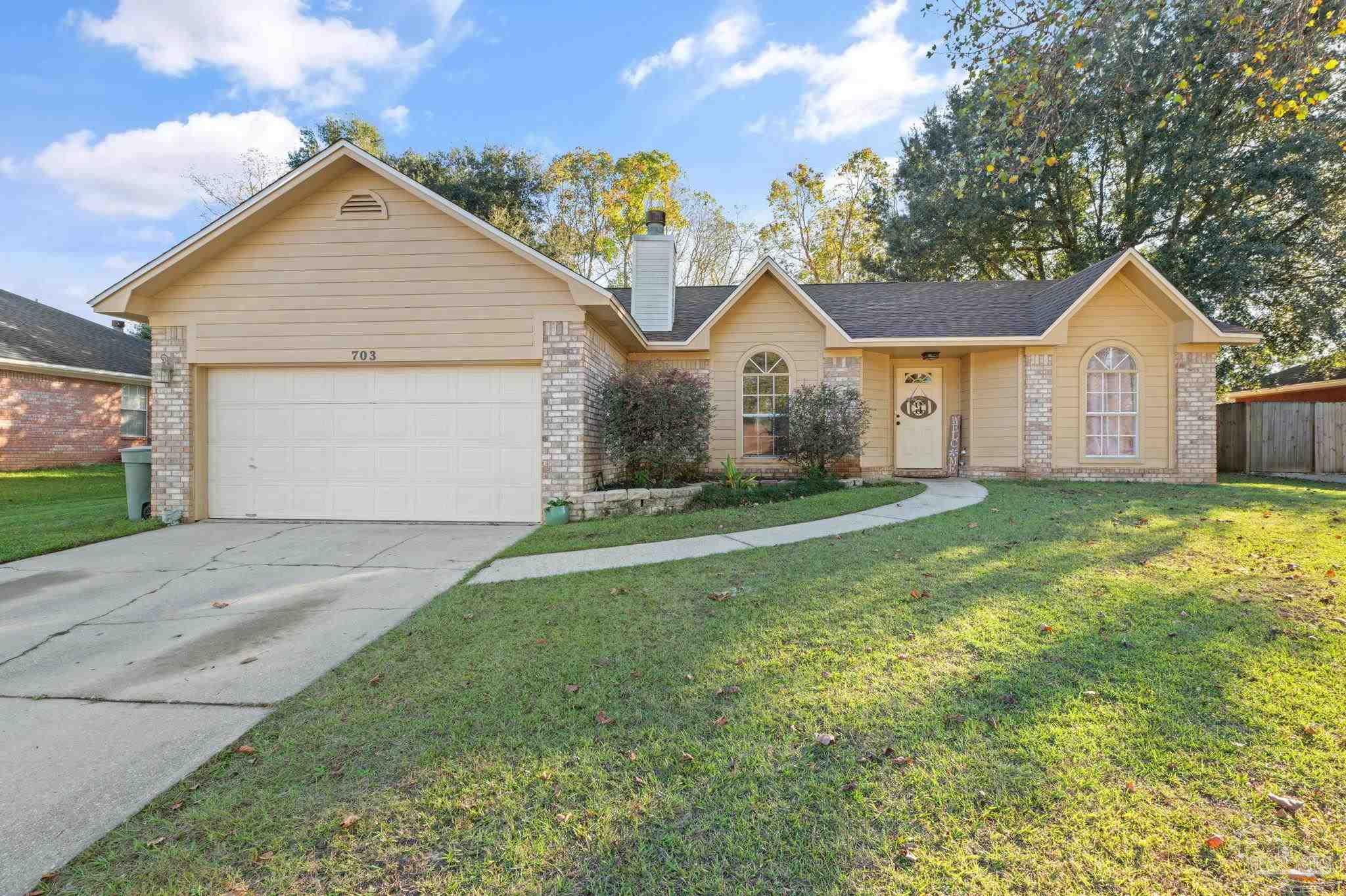703 Meadowview Ln