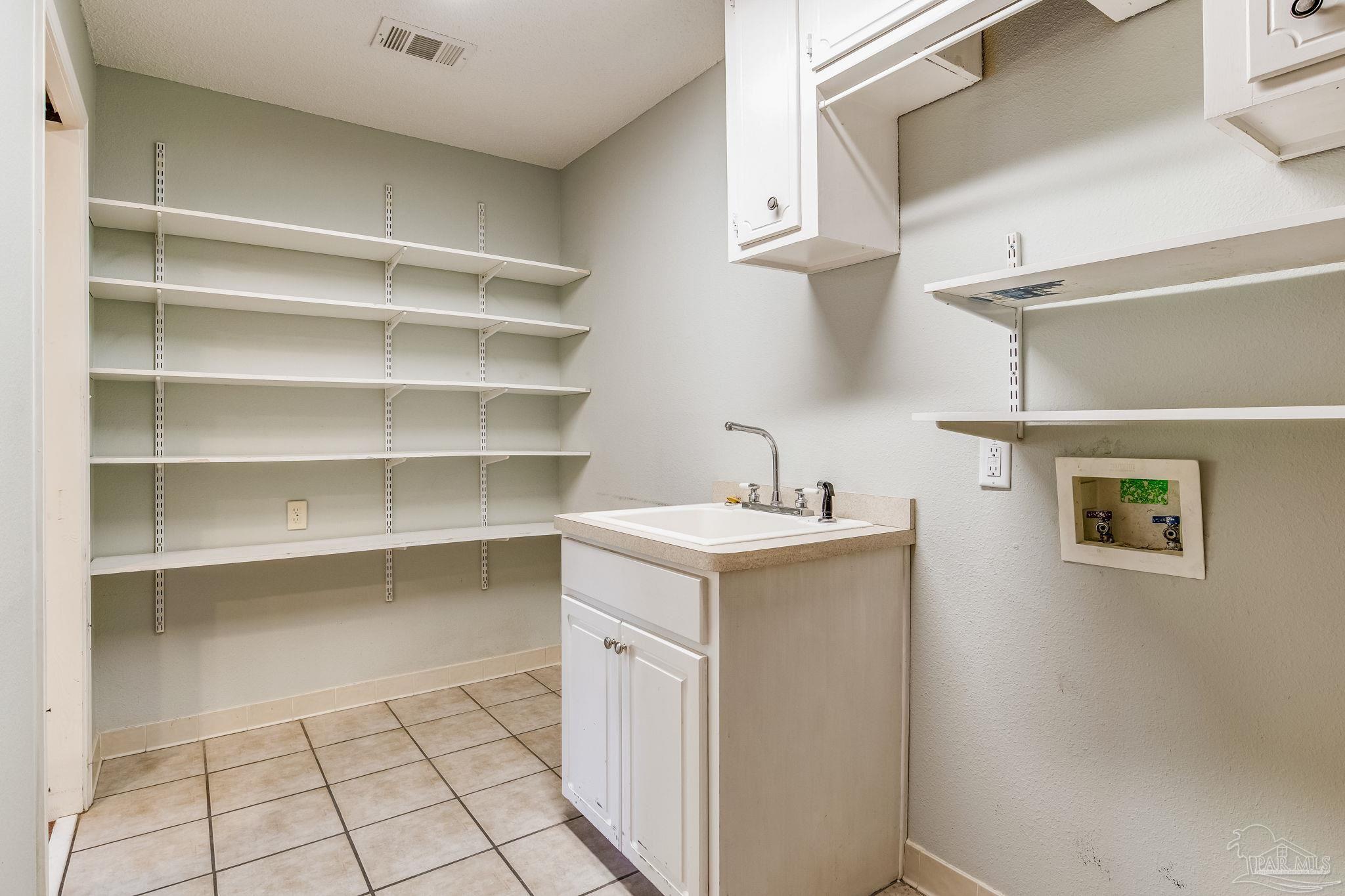 4191 Westfield Rd