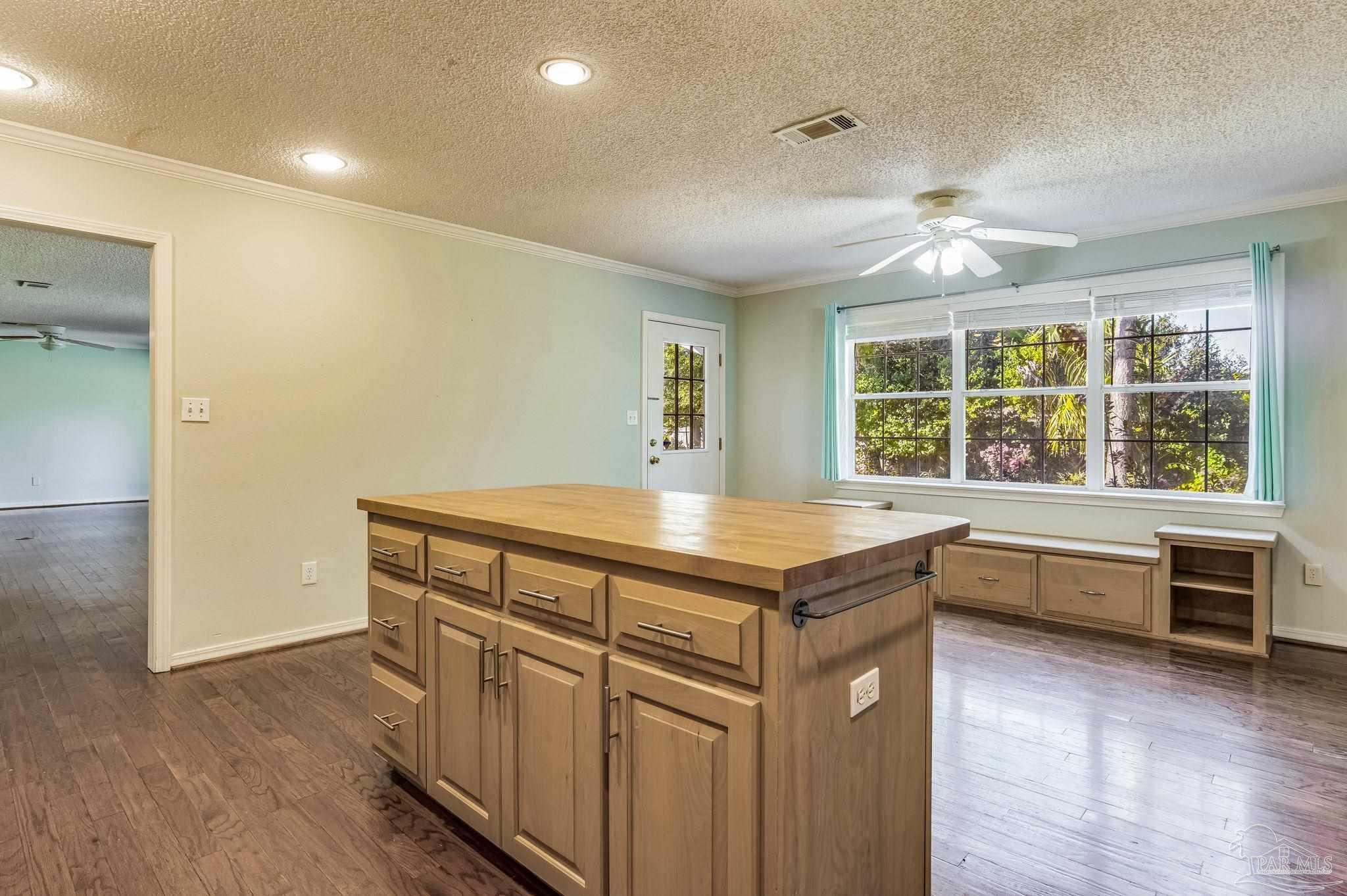 4191 Westfield Rd