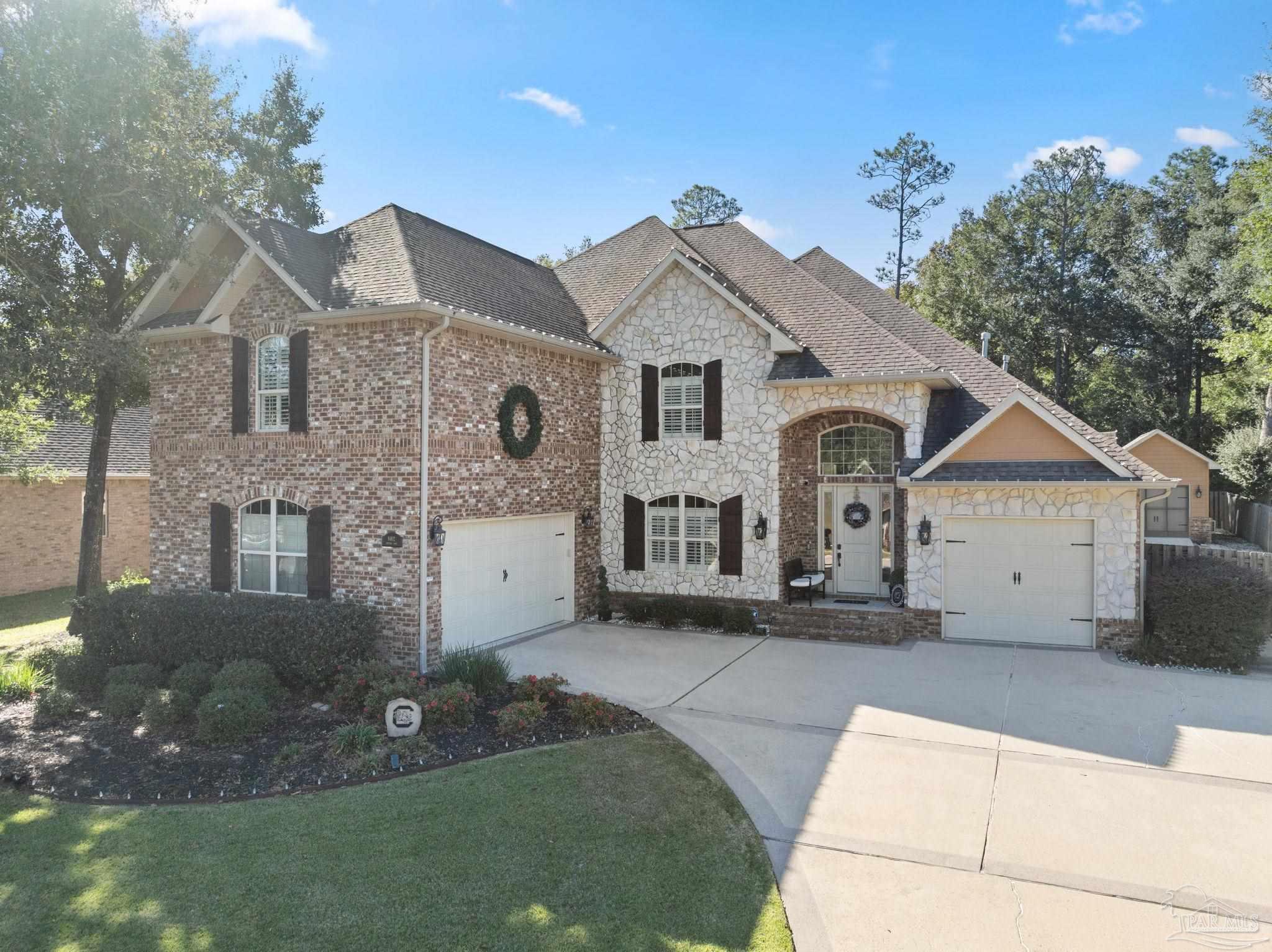 8402 Foxtail Loop