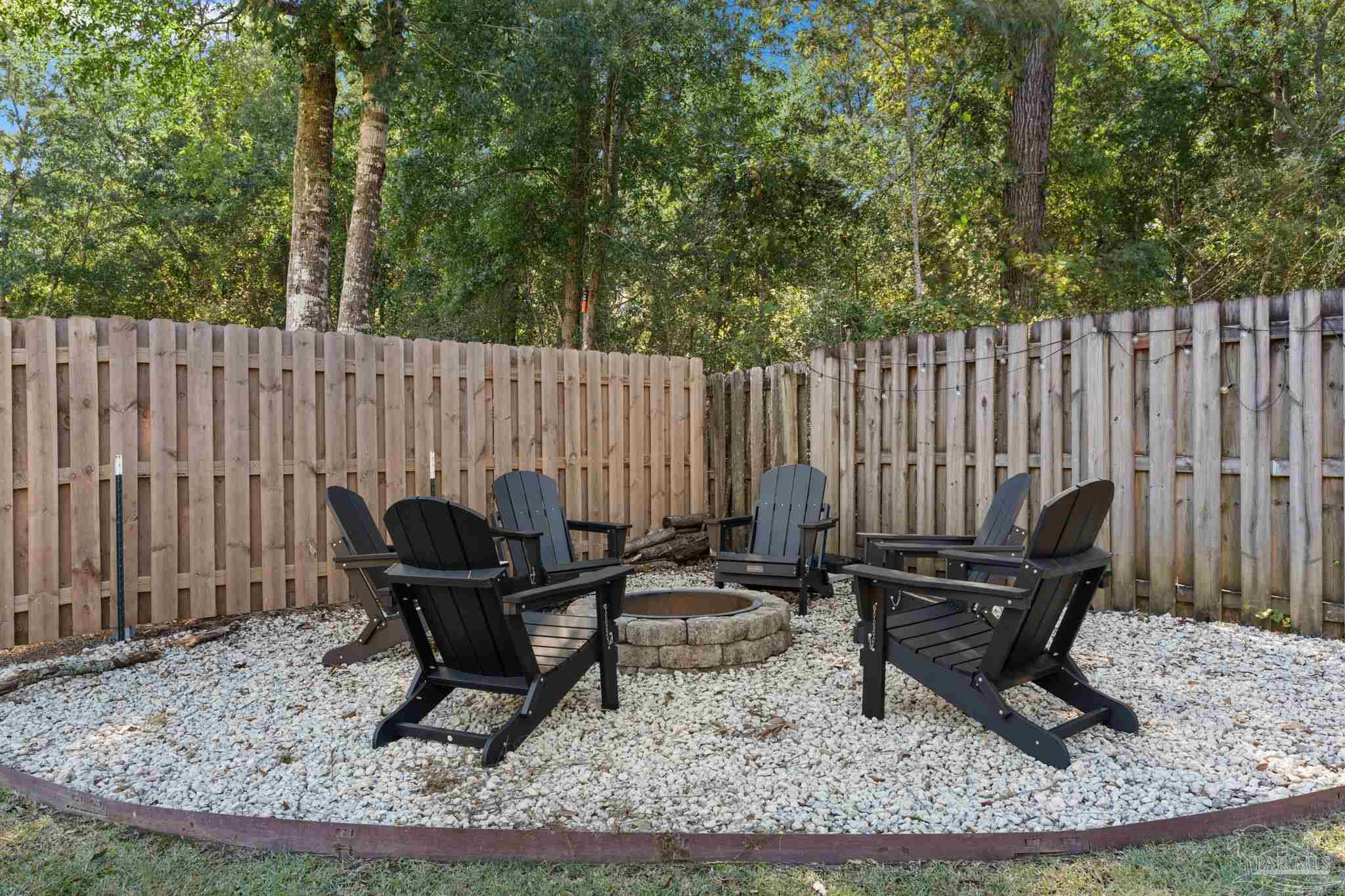 8402 Foxtail Loop