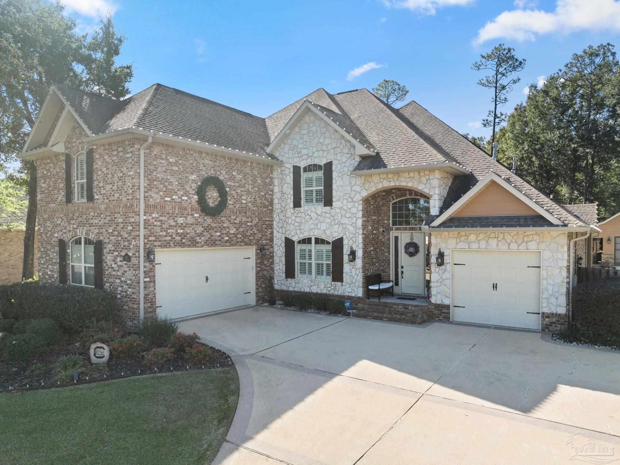 8402 Foxtail Loop