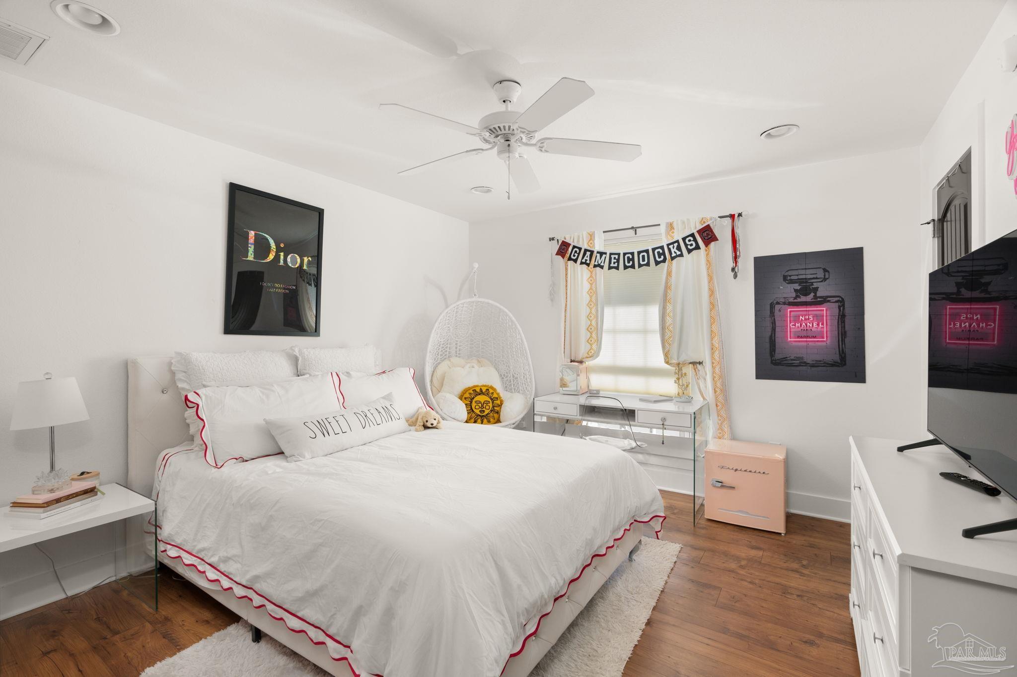 8402 Foxtail Loop