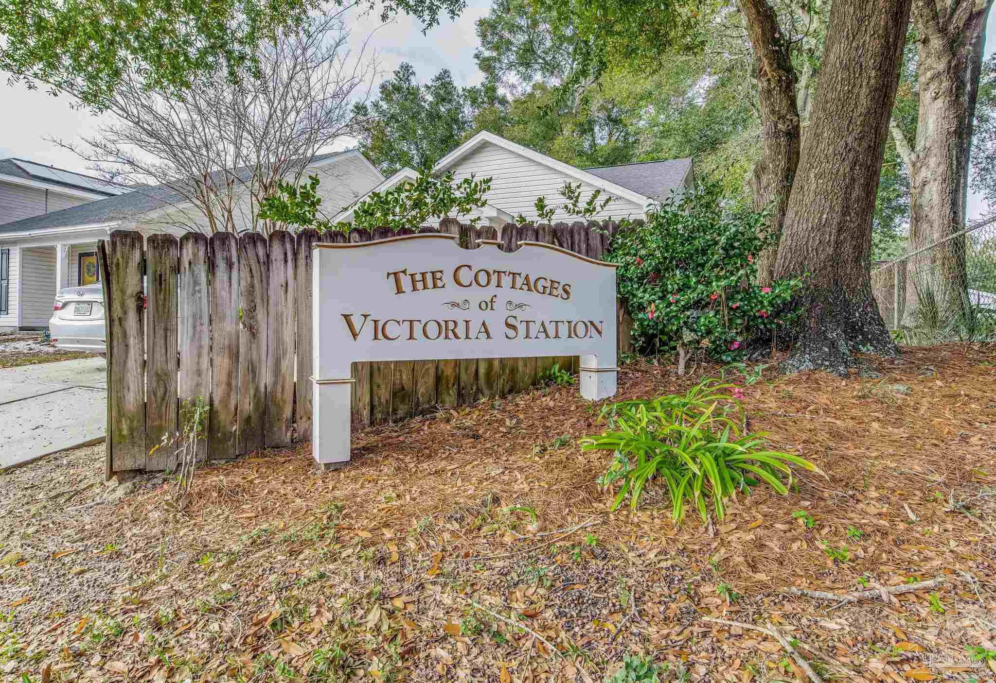 5182 Victoria Dr