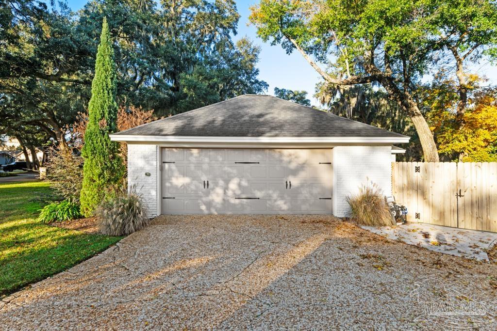 328 Andrew Jackson Trl