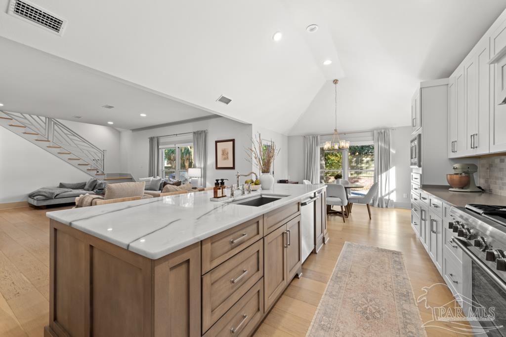 328 Andrew Jackson Trl