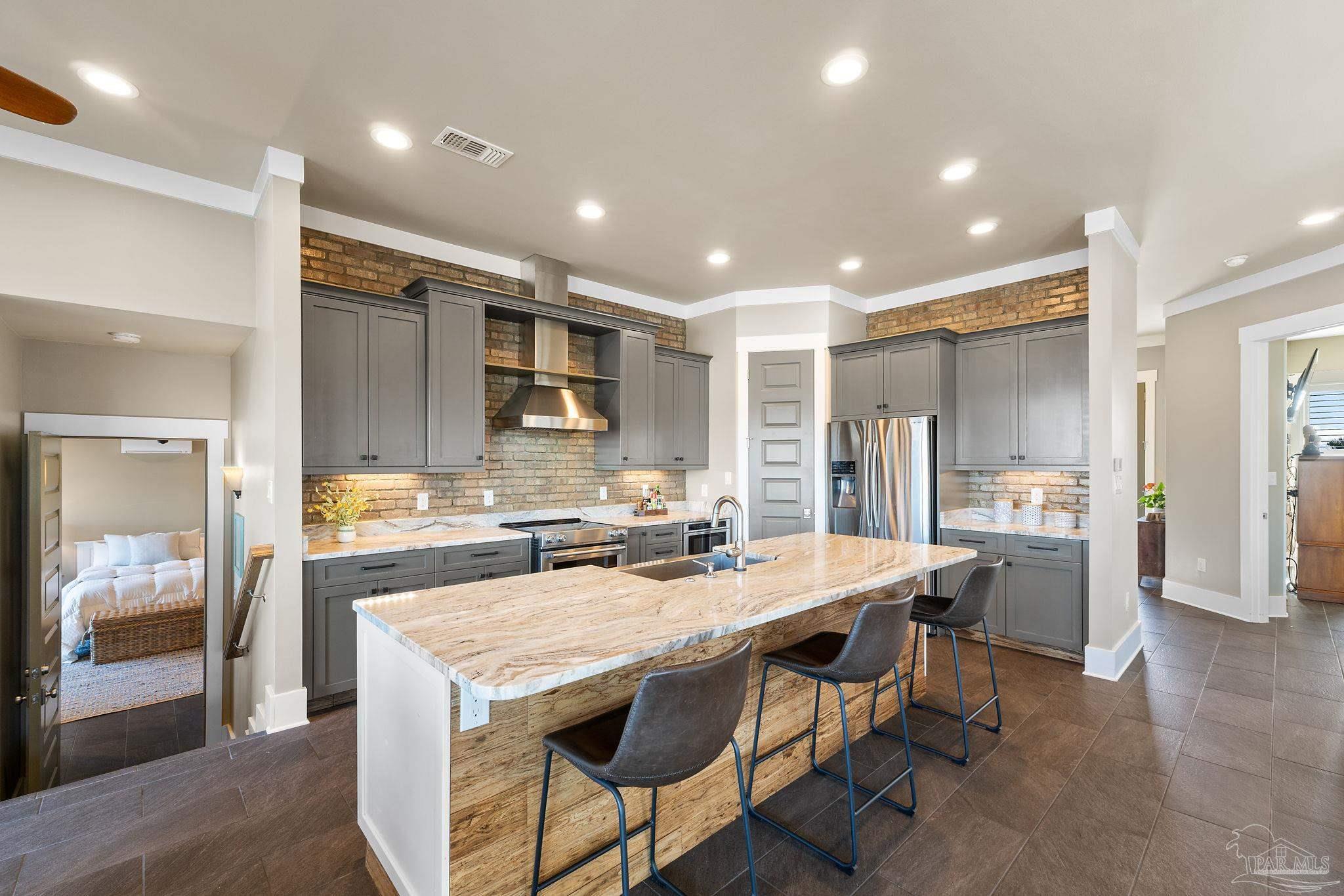 11707 Chanticleer Ct