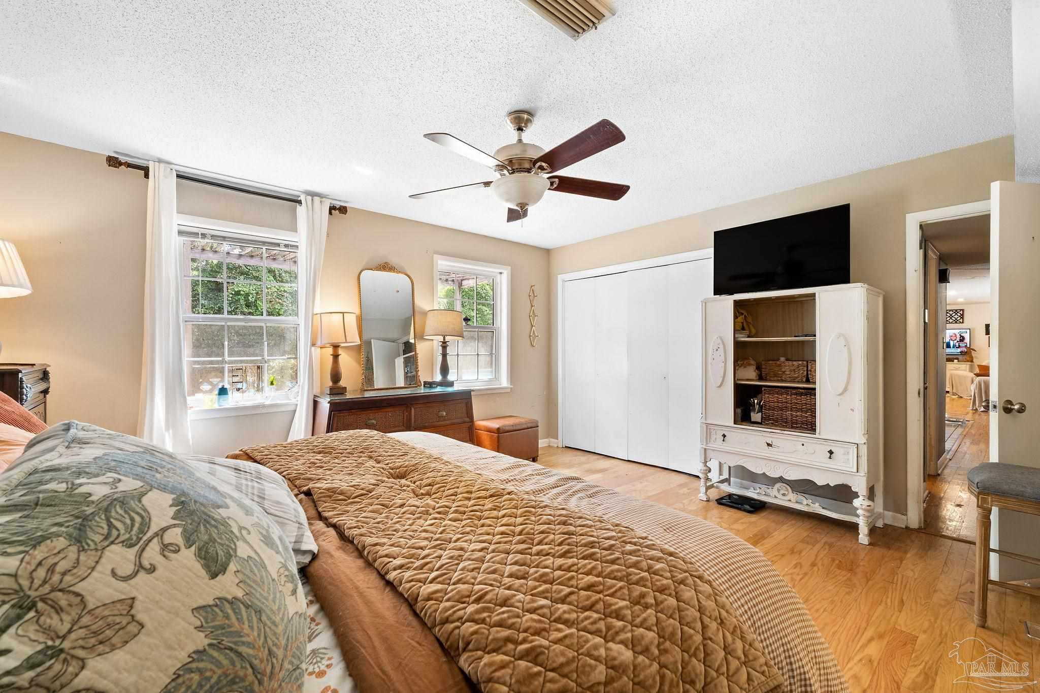 2900 Bayou Blvd