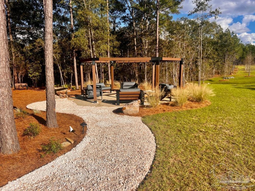 27 Ashbridge Ln