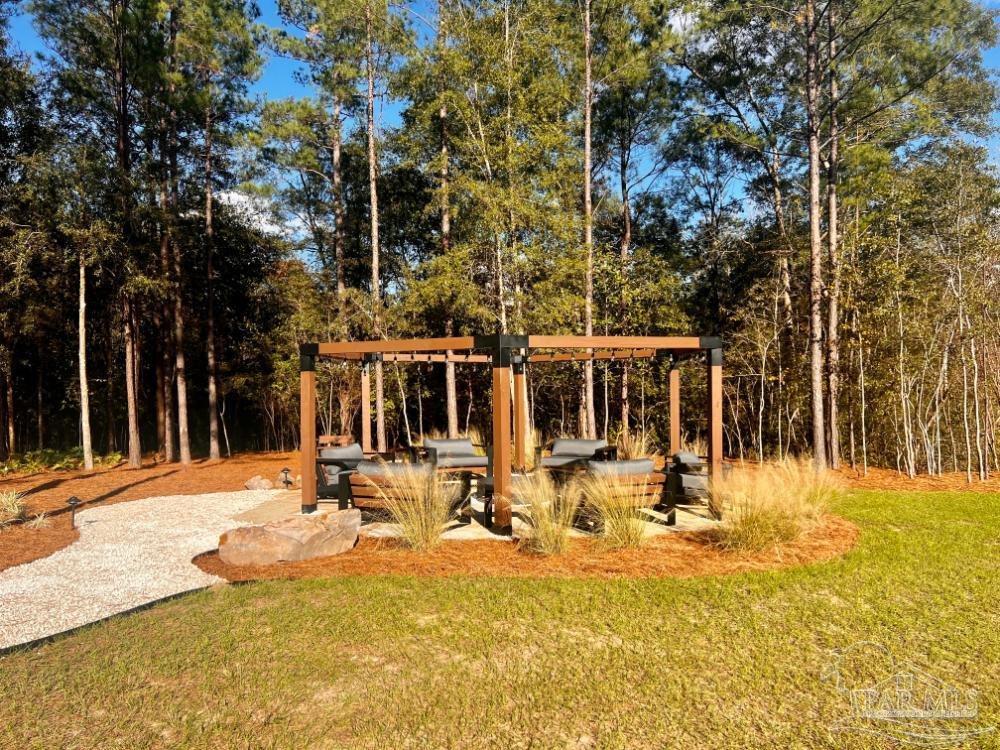 27 Ashbridge Ln