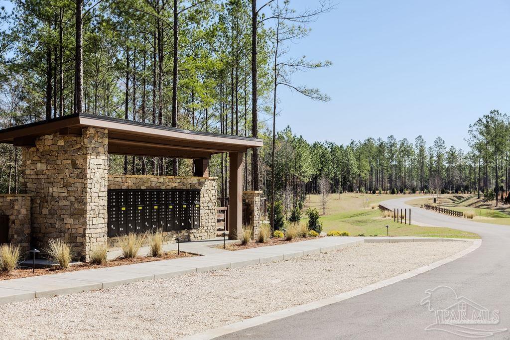 27 Ashbridge Ln