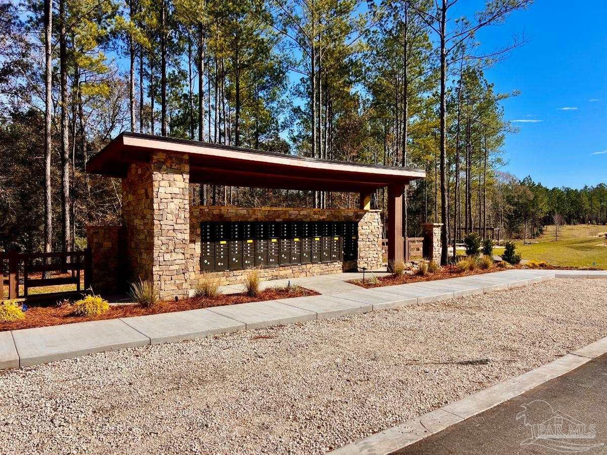 27 Ashbridge Ln