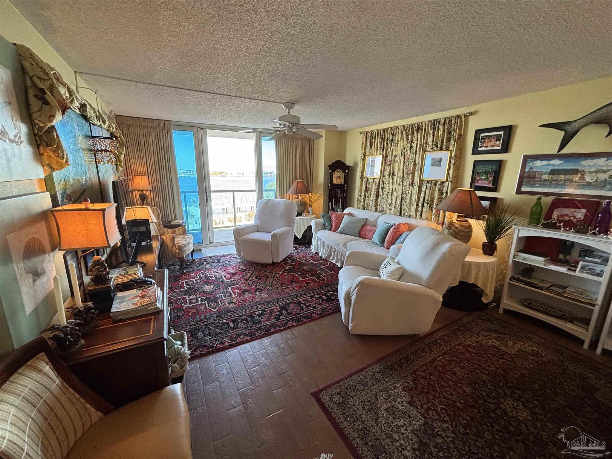 330 Ft Pickens Rd # 3C