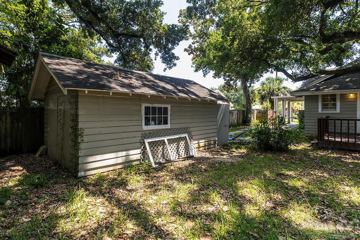 404 E Sunset Ave