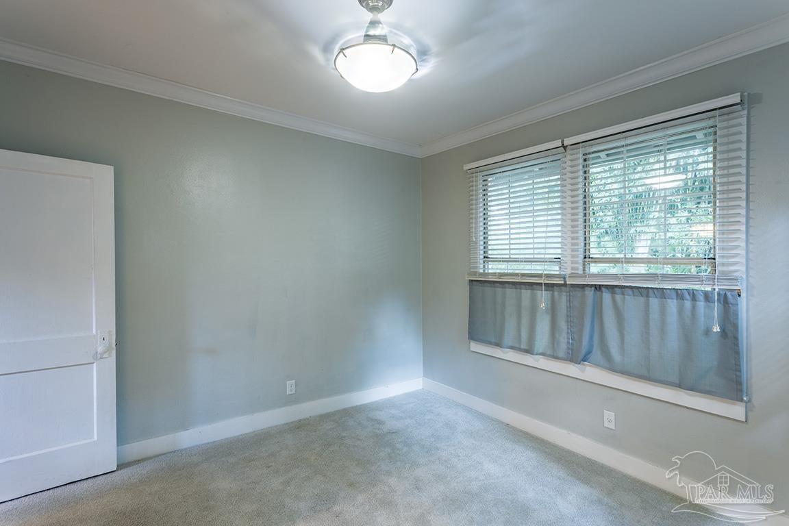 404 E Sunset Ave