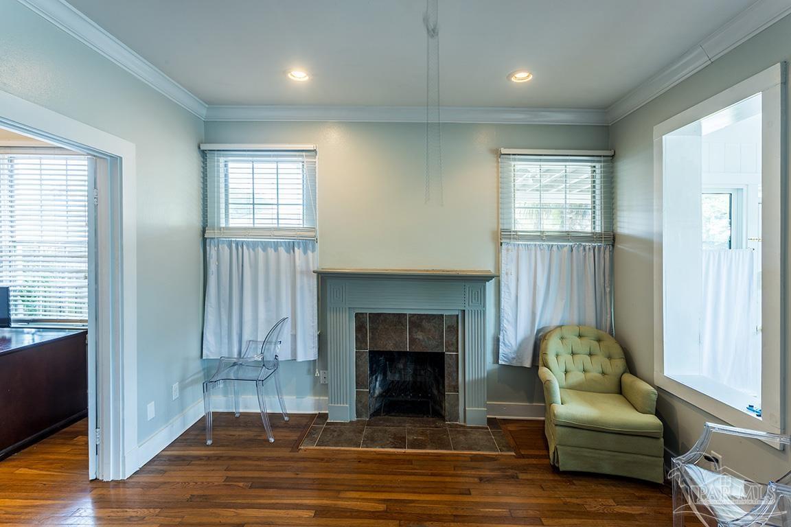 404 E Sunset Ave
