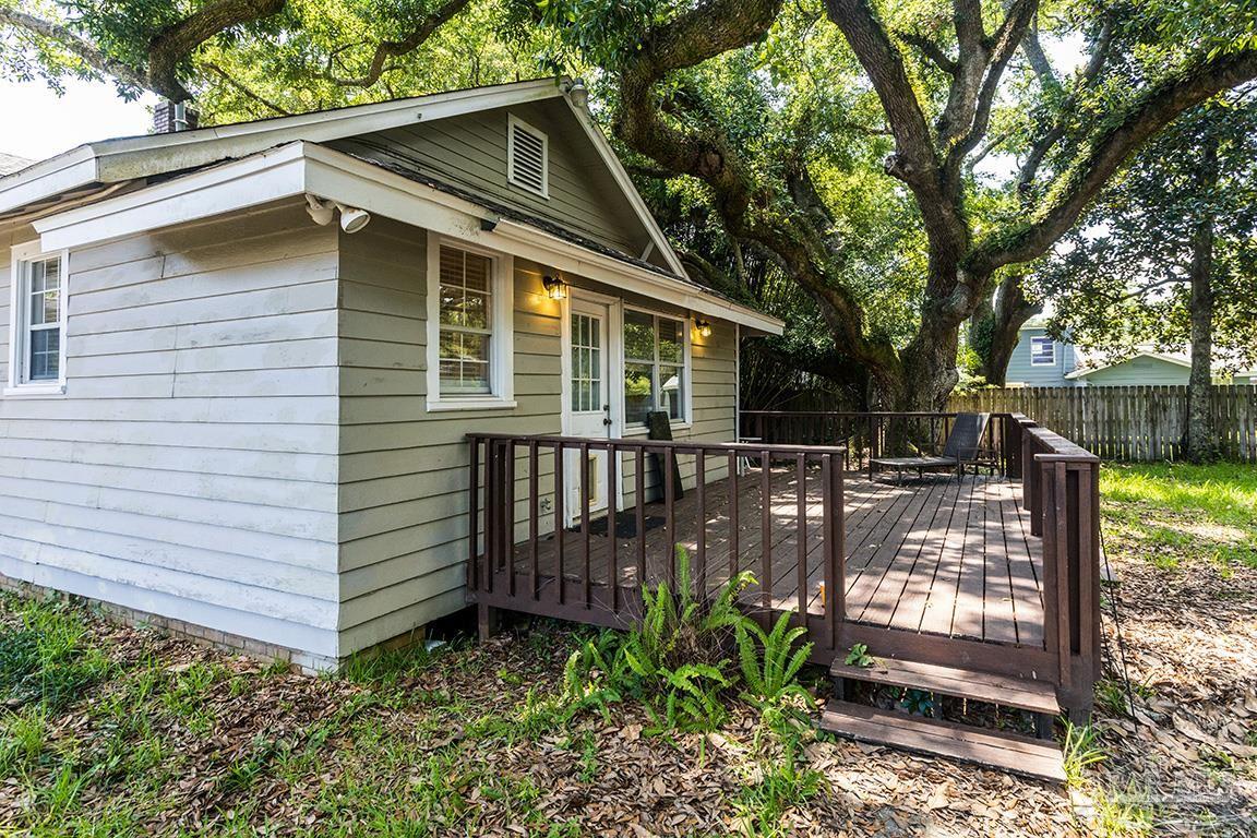 404 E Sunset Ave