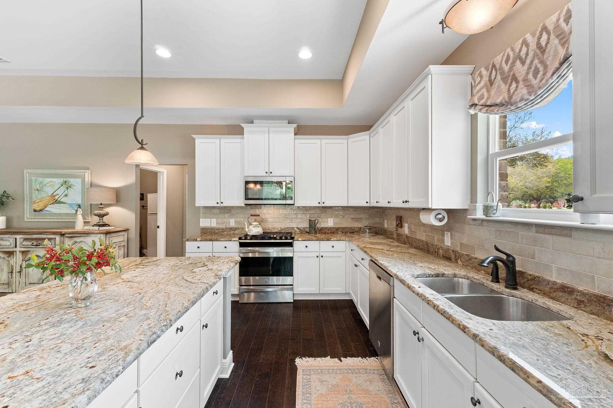 8760 Foxtail Loop