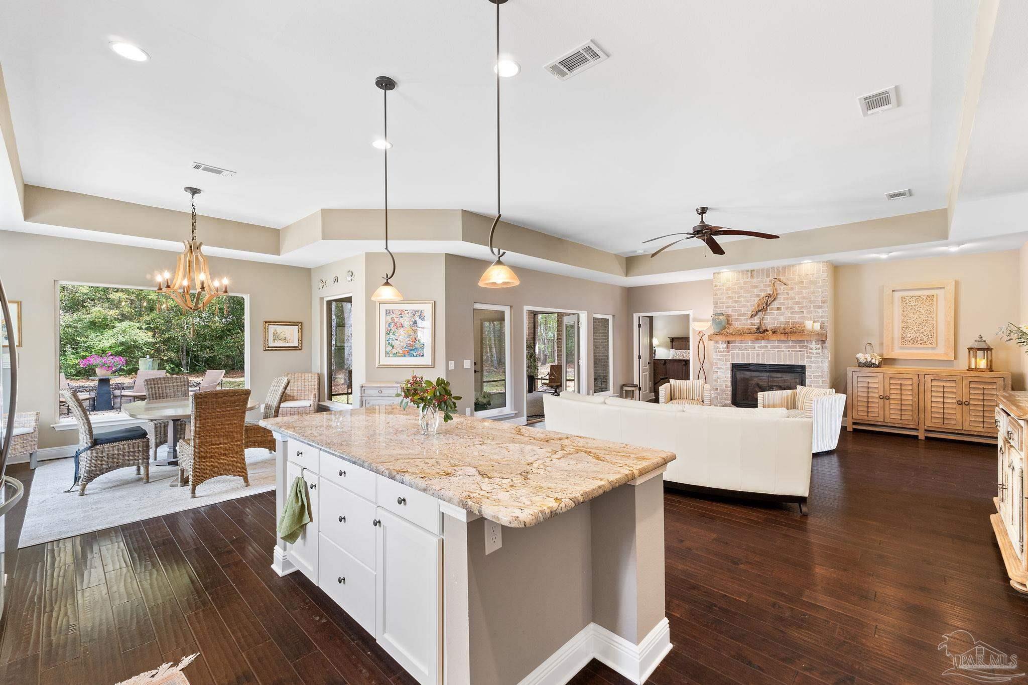 8760 Foxtail Loop