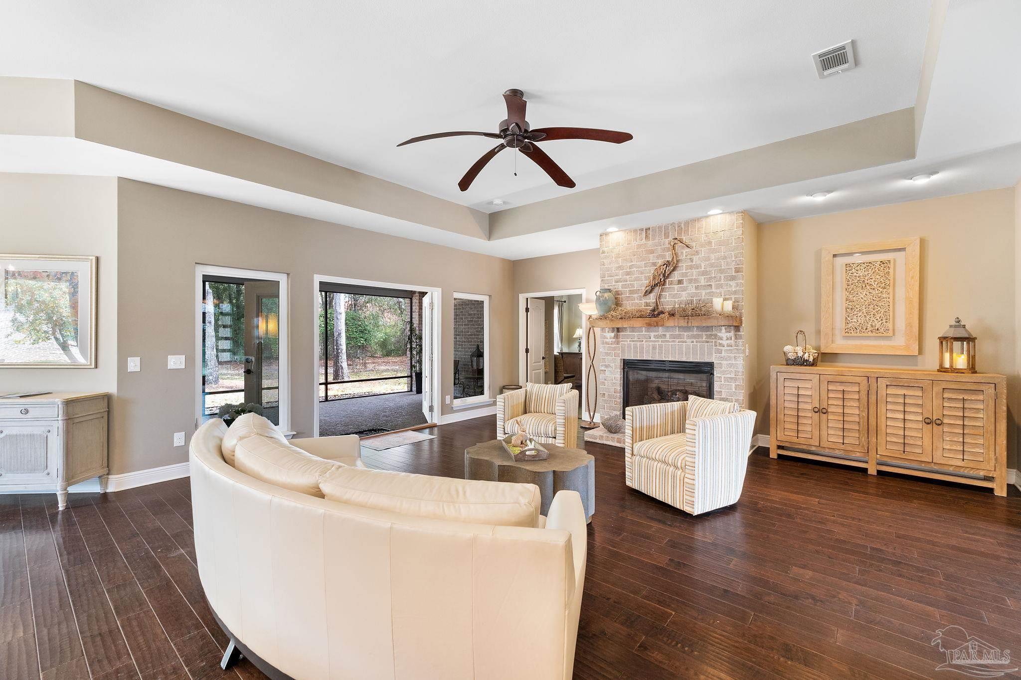 8760 Foxtail Loop