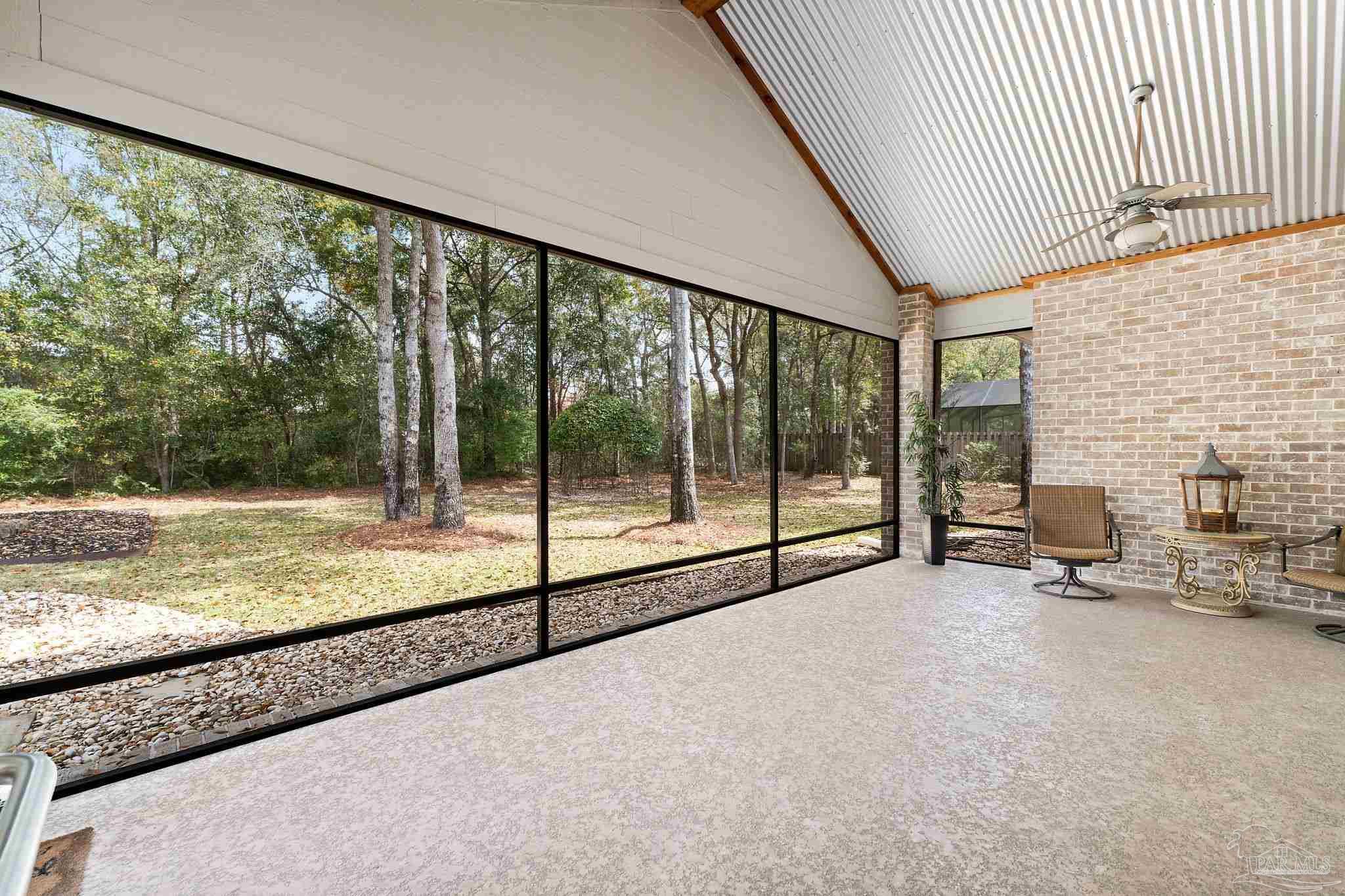 8760 Foxtail Loop