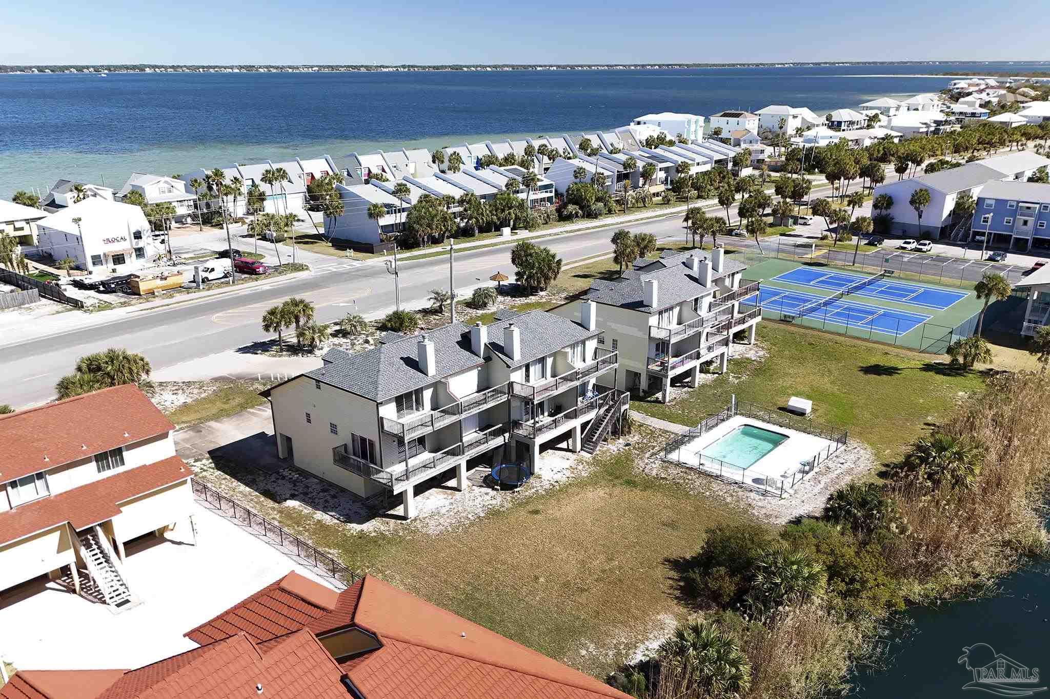 1550 Via Deluna Dr # H