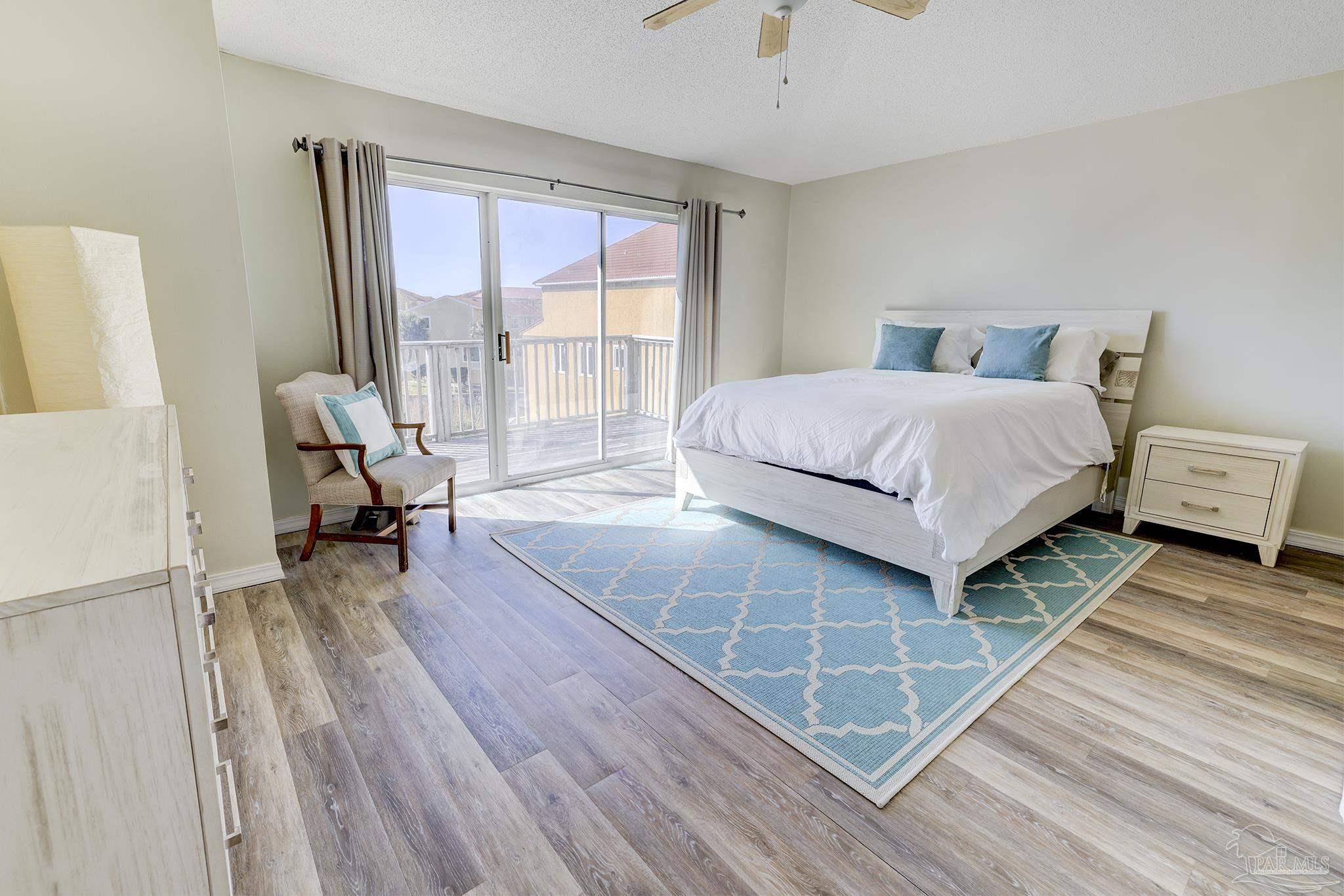 1550 Via Deluna Dr # H