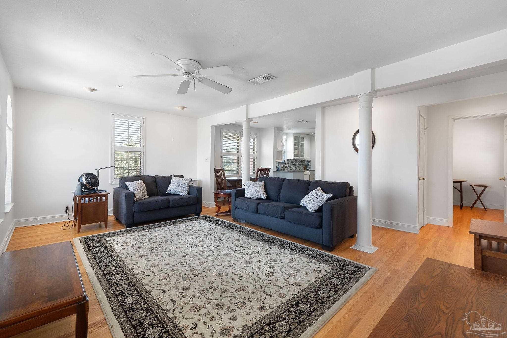 2007 E Gadsden St # 301